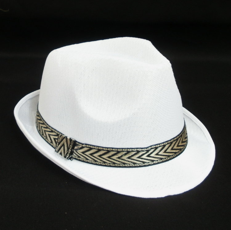 Шляпа сетчатая стильная белая